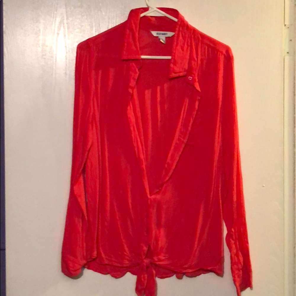 Light button down top with bow in front